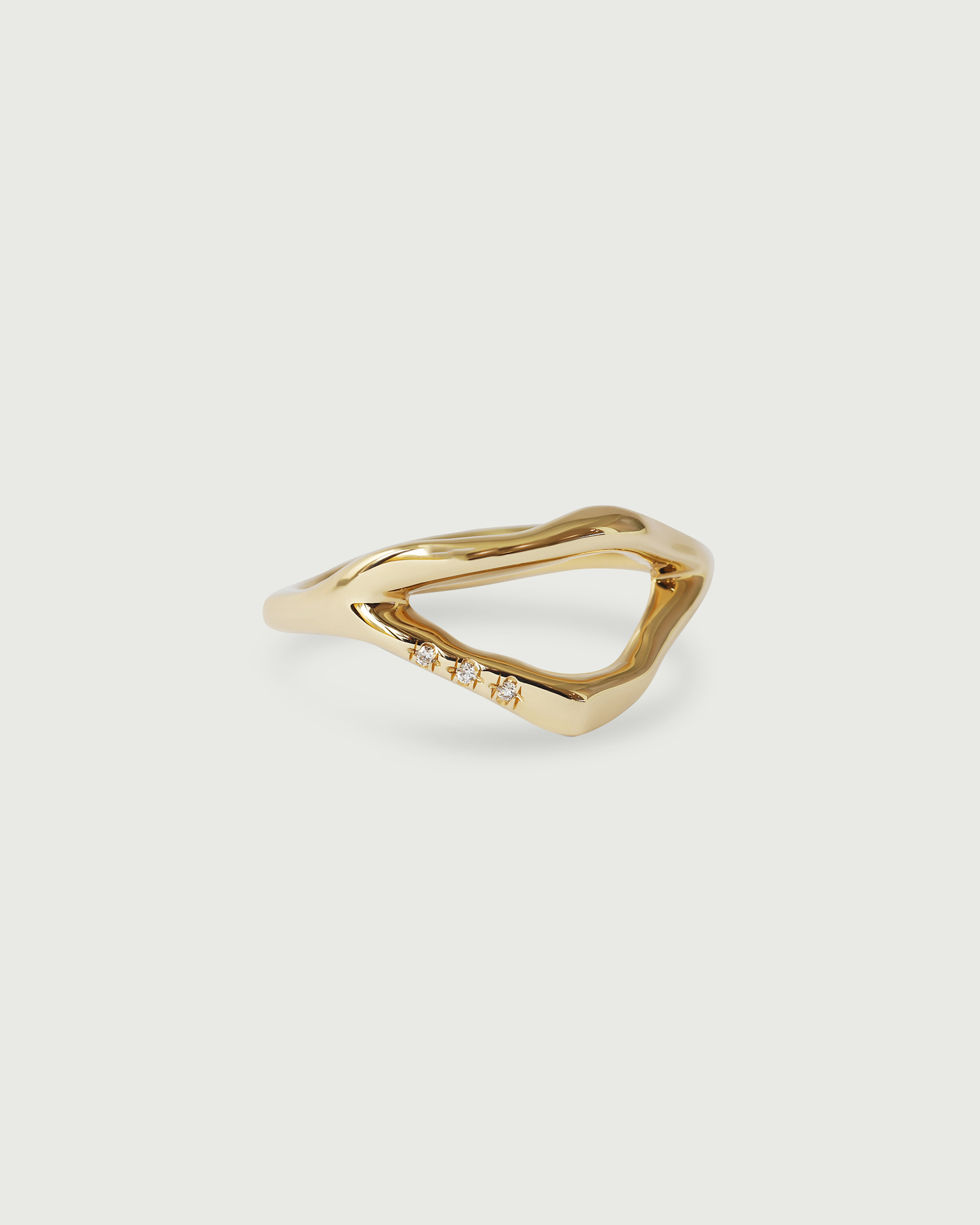 Side view of Split Root Ring in 14k Yellow Gold Side view of Split Root Ring in 14k Yellow Gold