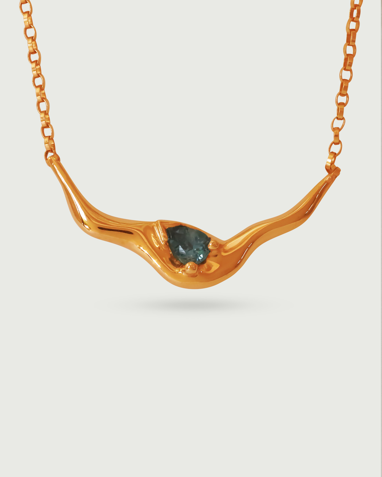 Close view of Pear Dip Necklace in 18k Rose Gold Close view of Pear Dip Necklace in 18k Rose Gold