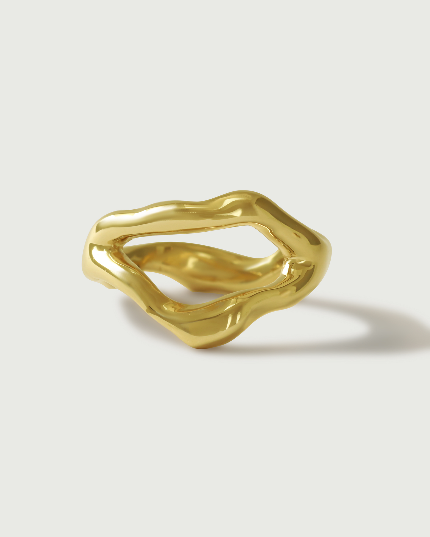 Front view of Chunky Split Root Ring in 18k Yellow Gold Front view of Chunky Split Root Ring in 18k Yellow Gold