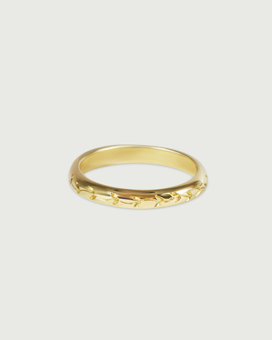 Front view of Willow Engraved Band in 14k Yellow Gold