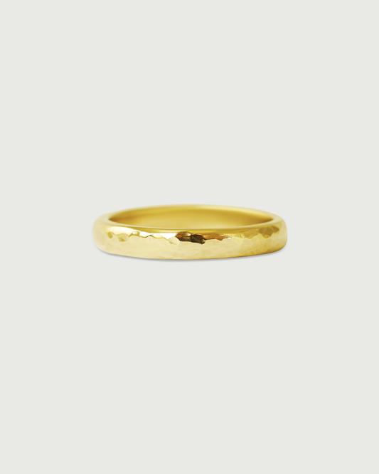 Front view of 3mm Hammered Band in 18k Yellow Gold